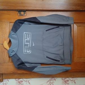 Nike, youth, large hooded Elite pullover
